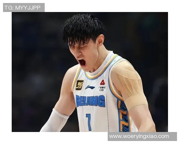 主力前锋伤愈复出首秀破门助队逆袭展现王者风采 主力前锋伤愈复出首秀破门助队逆袭展现王者风采